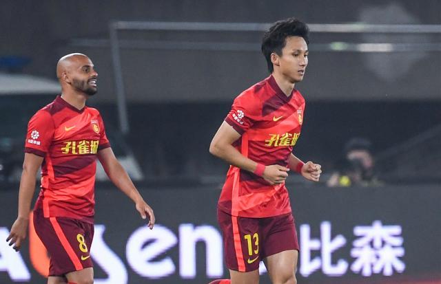 乐鱼vip注册-尹鸿博“给点阳光就灿烂” 左右通吃复制四年前首球